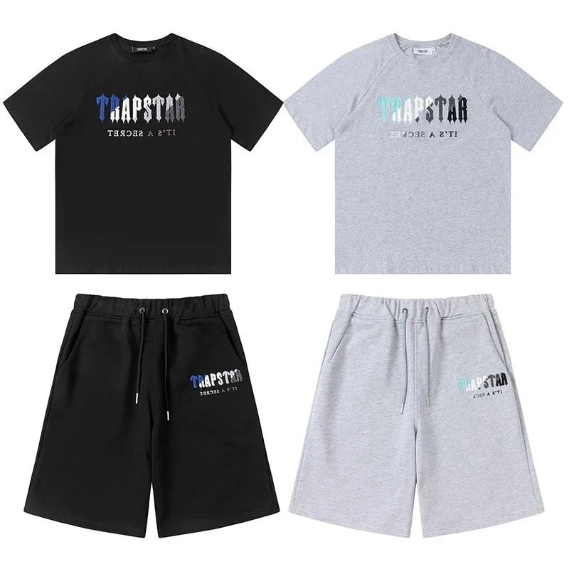 Trapstar gradient logo set - zdjęcie produktu (rep) w bazie UsFind