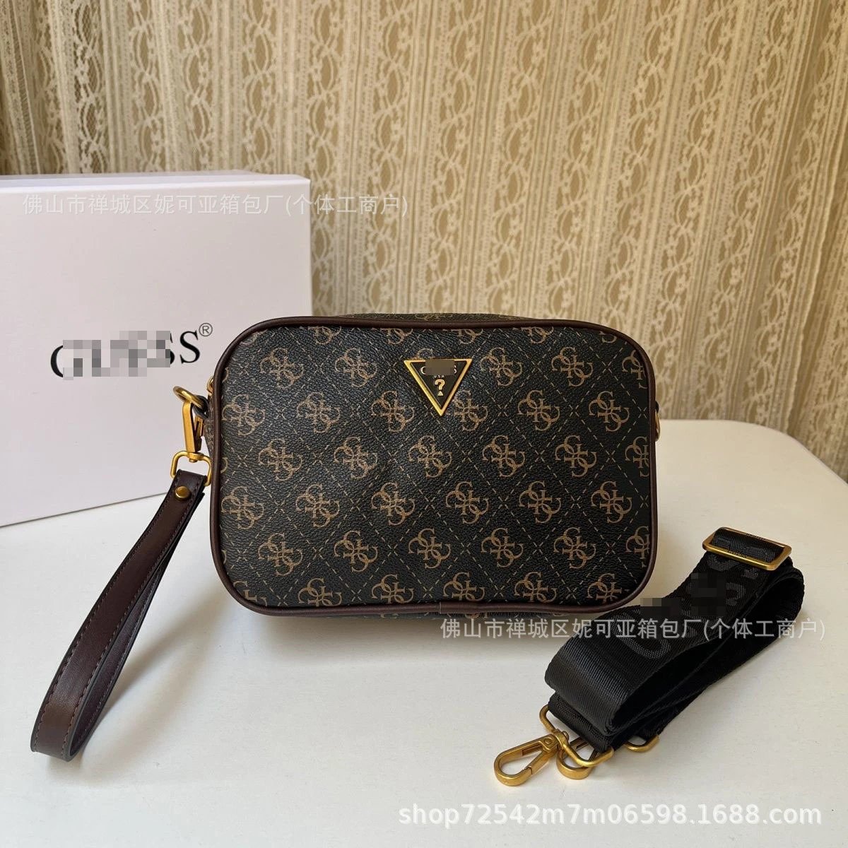 Guess-style Monogram Camera Bag - rep torby