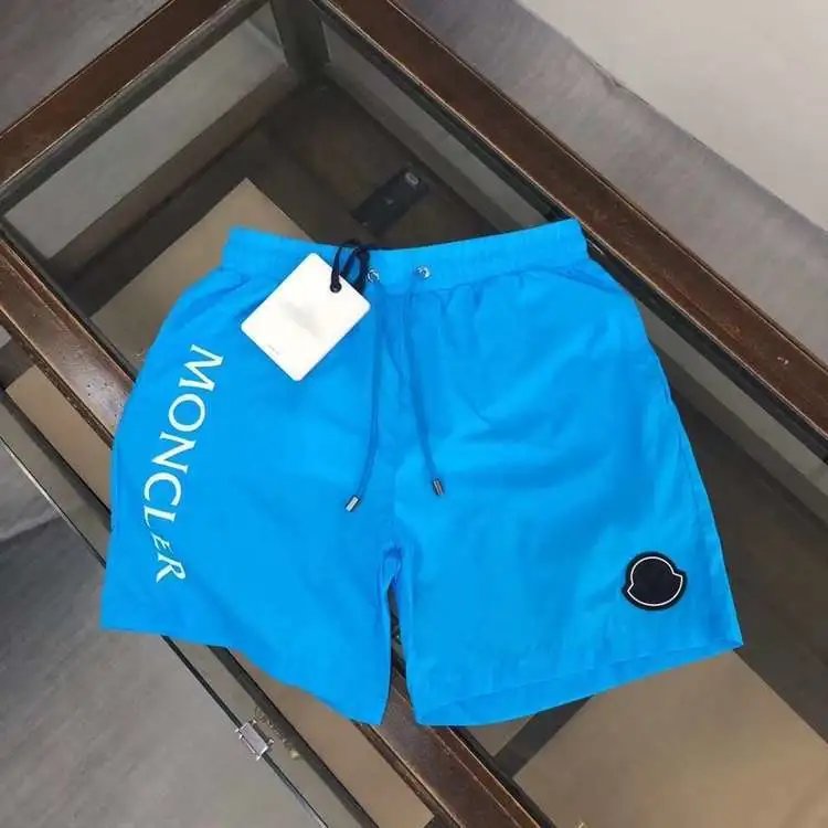 Moncler's Classic Beach Shorts - rep szorty